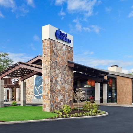 Hotel Indigo East End By Ihg Ривърхед Екстериор снимка